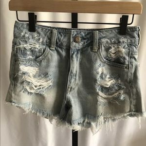 Women’s high waisted denim shorts